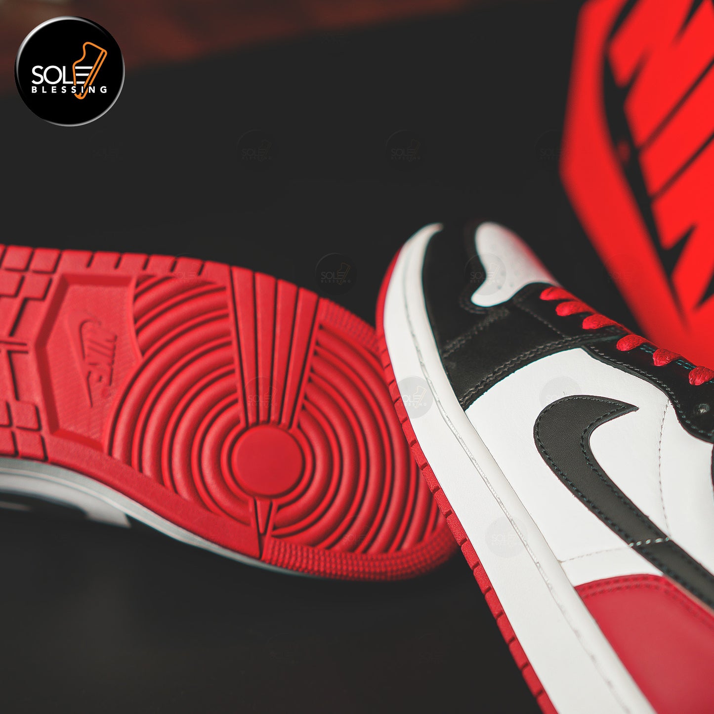 Air Jordan 1 Low OG Black Toe