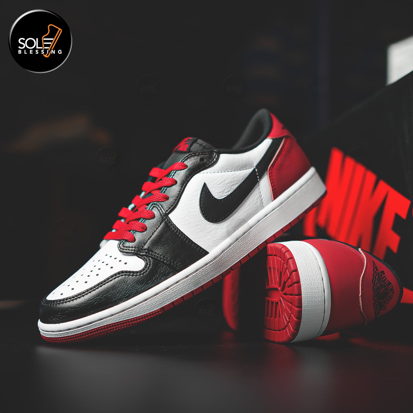 Air Jordan 1 Low OG Black Toe