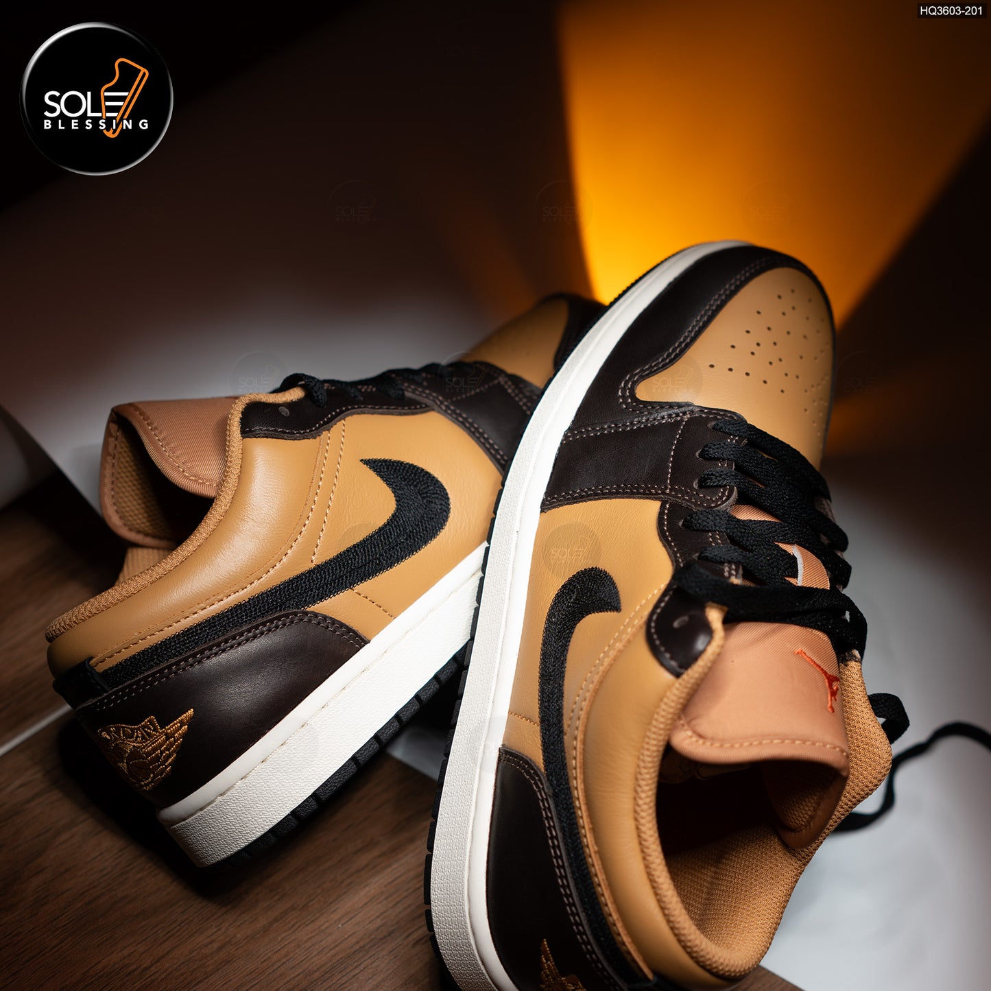 Air Jordan 1 Low SE Flax Baroque Brown