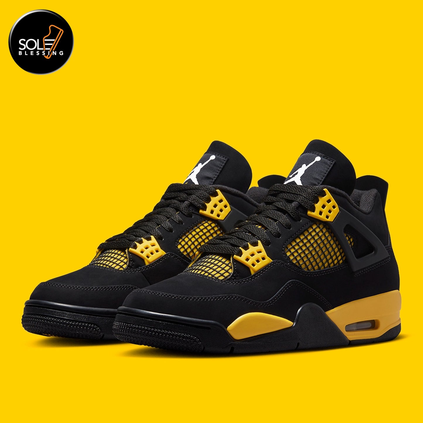 Air Jordan 4 Retro Thunder