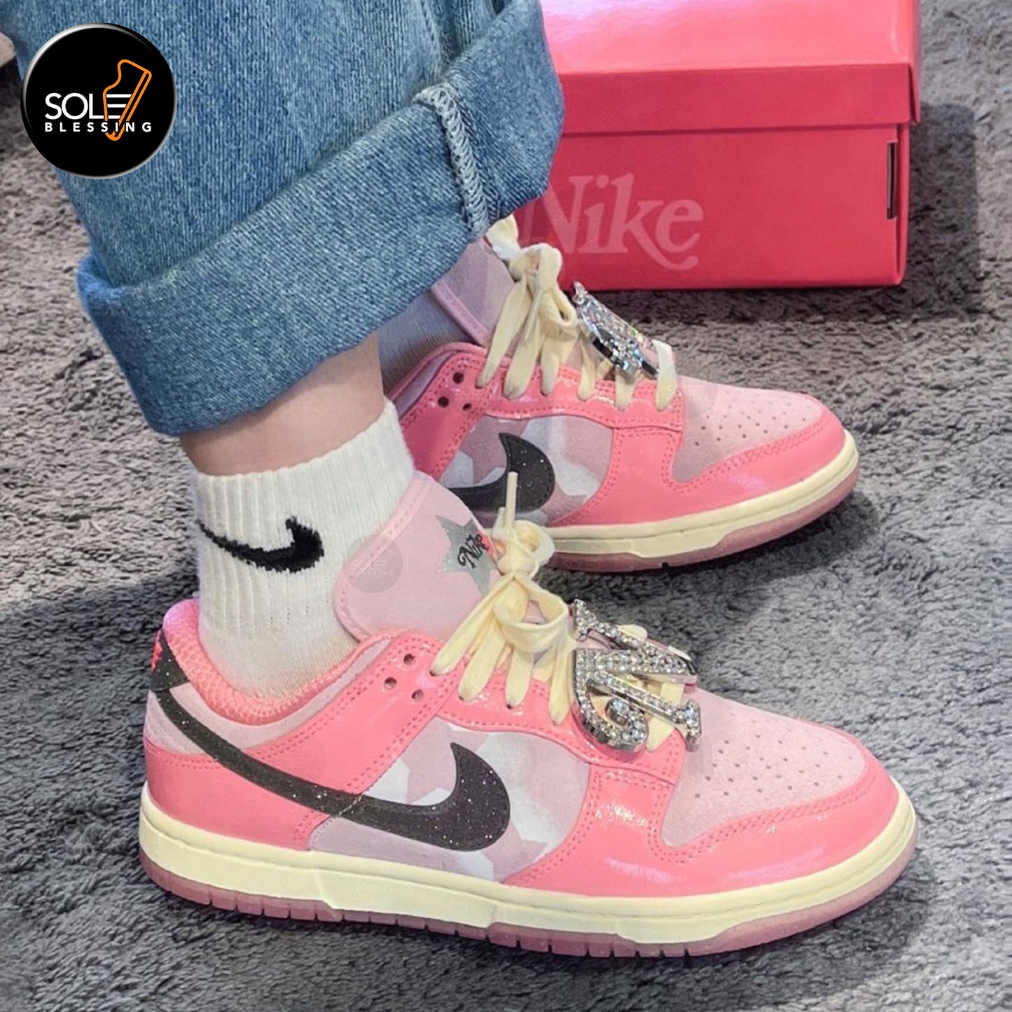 Nike Dunk Low WMNS Barbie