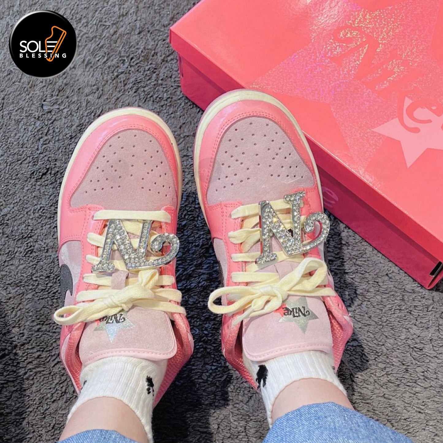 Nike Dunk Low WMNS Barbie