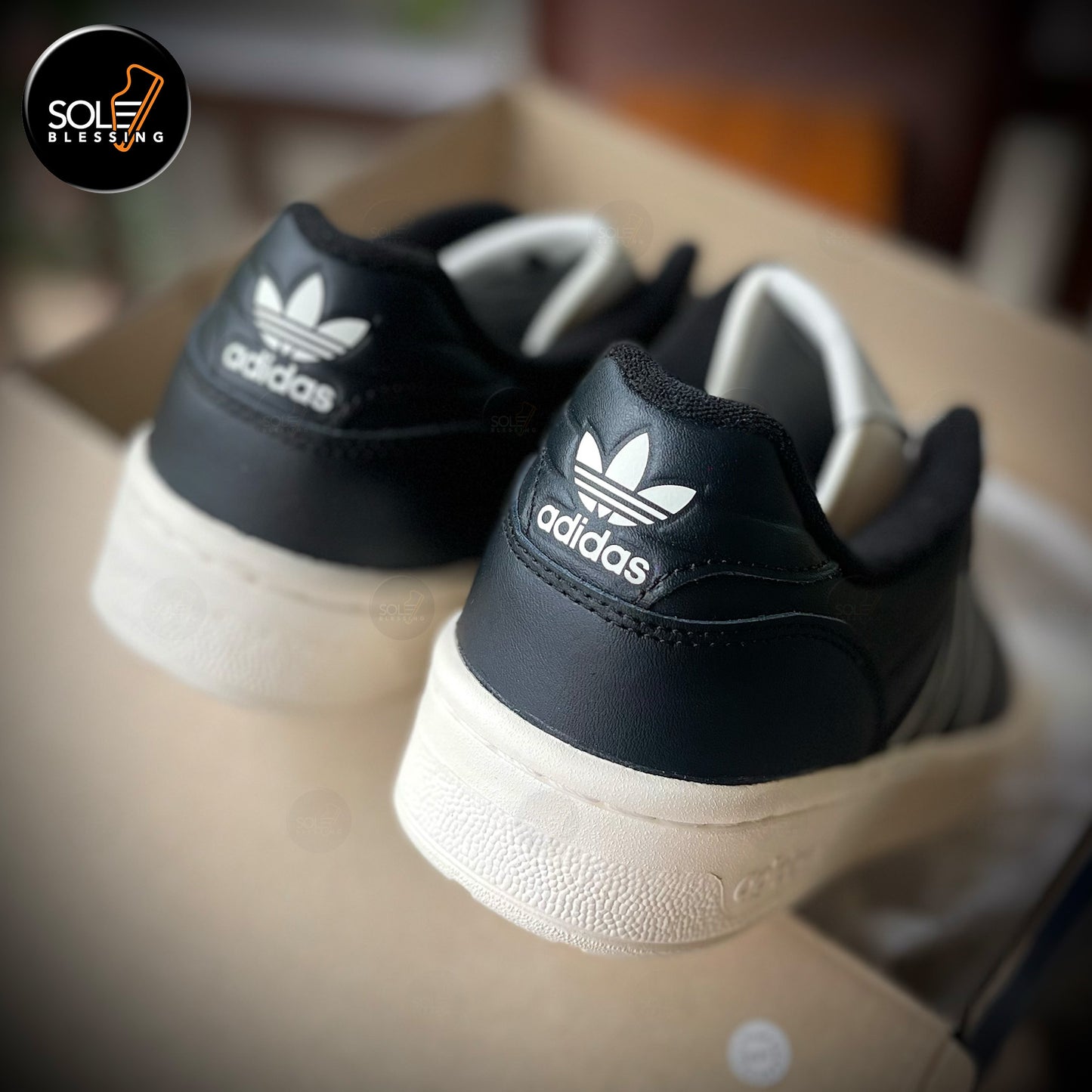 Rivalry Low 'Core Black White'