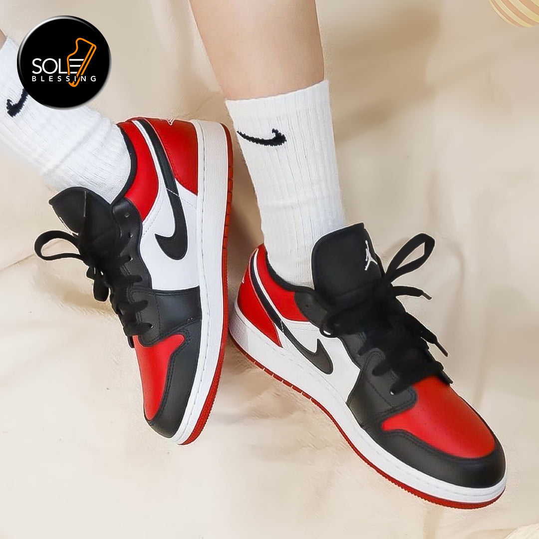 Air Jordan 1 Low Bred Toe