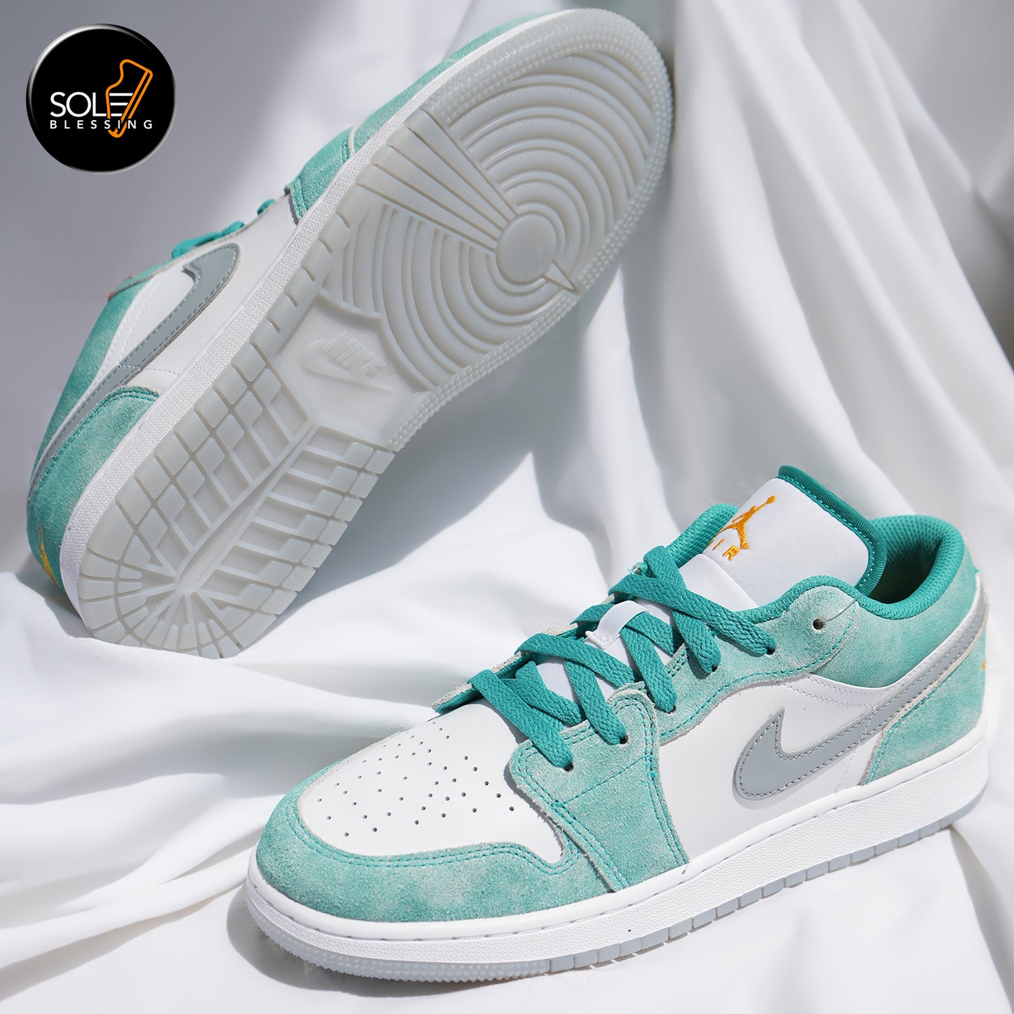 Air Jordan 1 Low New Emerald (GS)