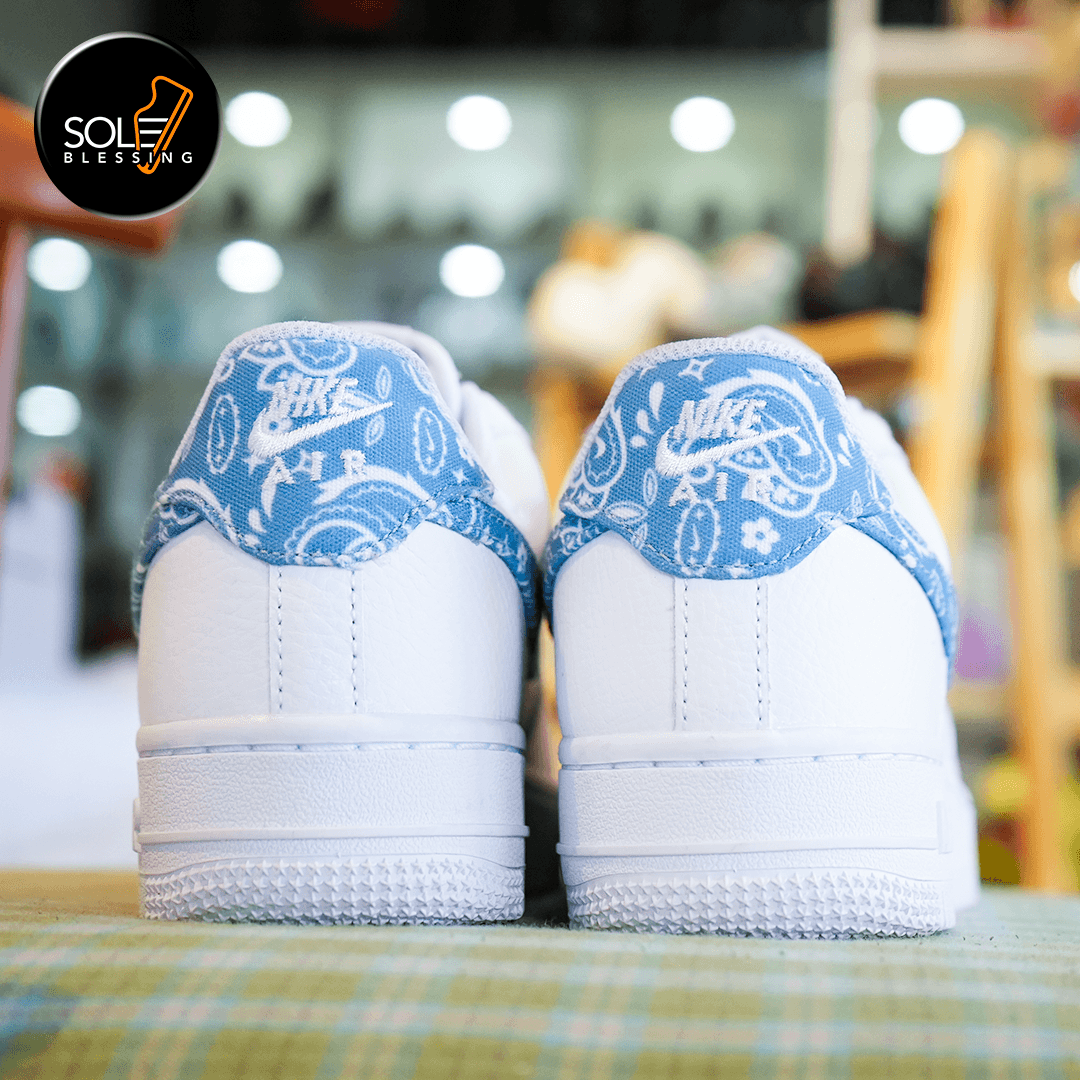 Air Force 1 Low Paisley Bandana