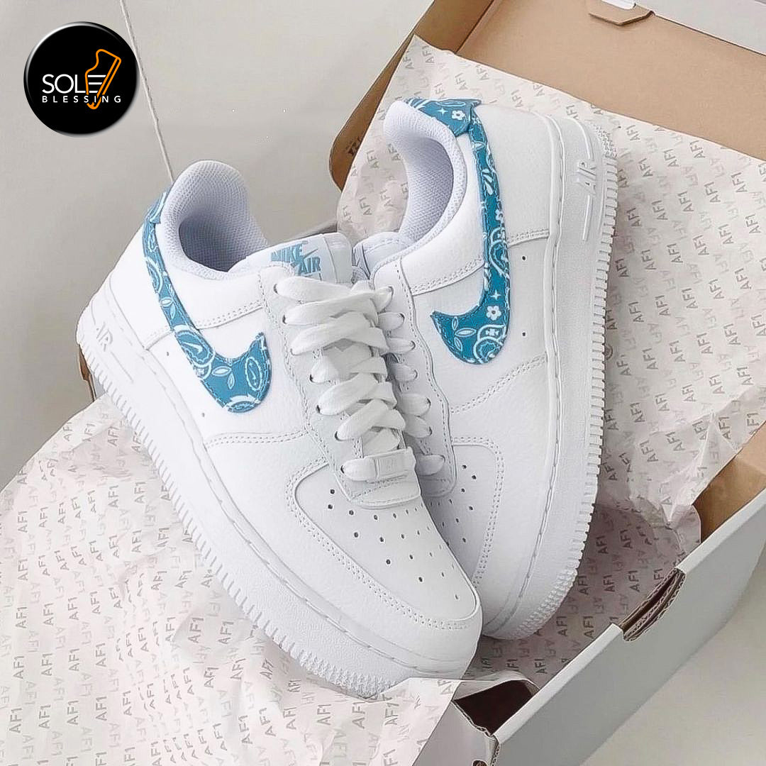 Air Force 1 Low Paisley Bandana