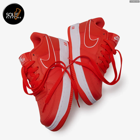 NIKE Air Forcce “Picante Red”