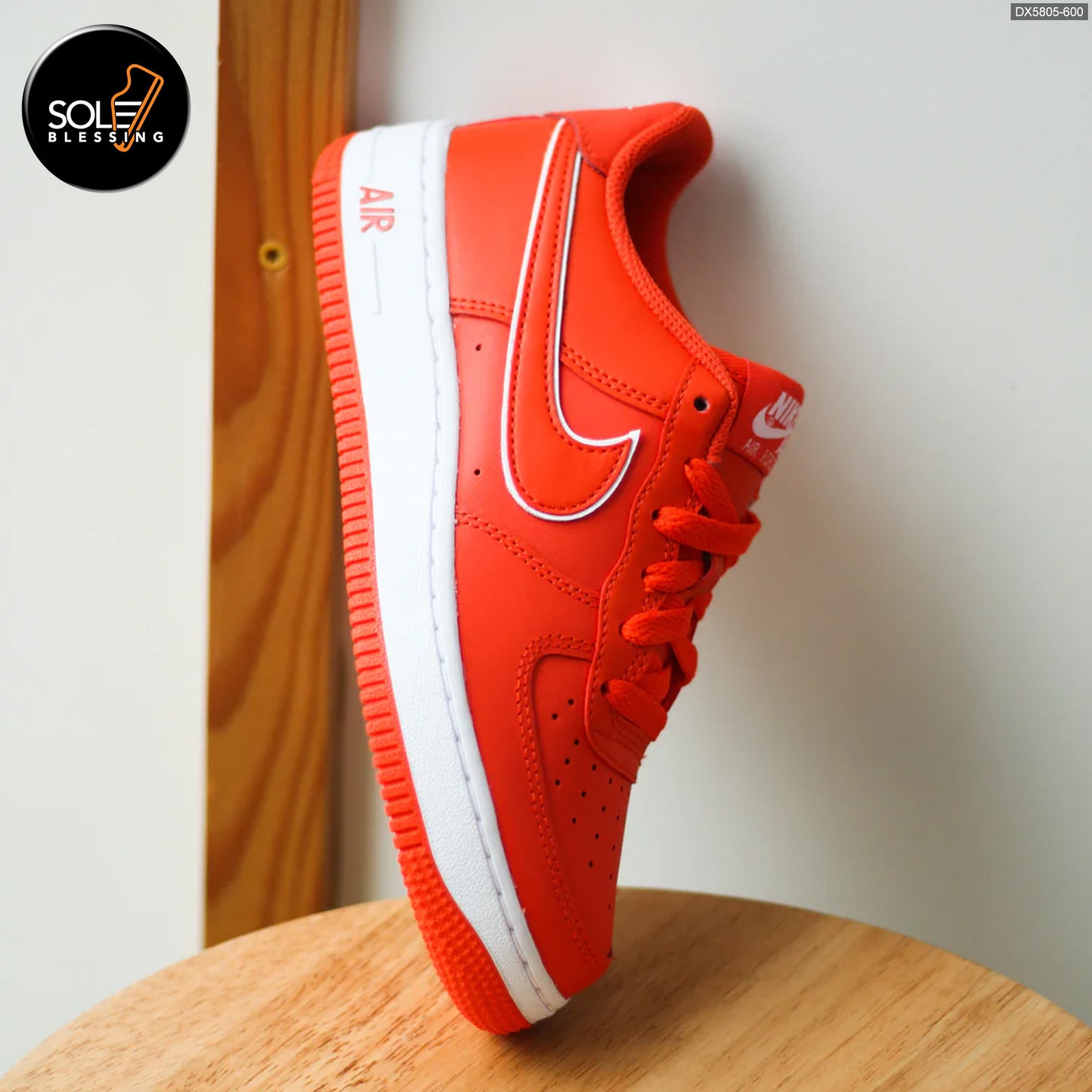 NIKE Air Forcce “Picante Red”